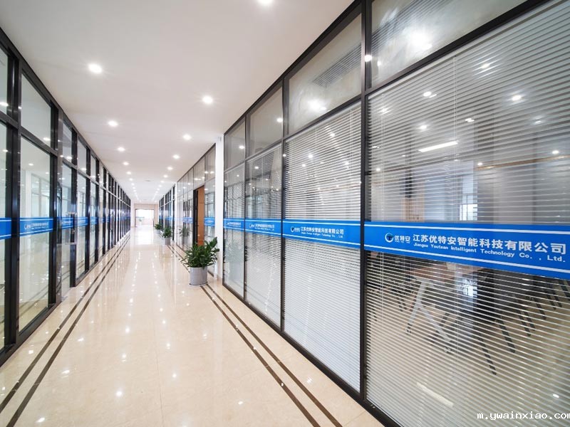 961700528593230.jpg 2.jpg